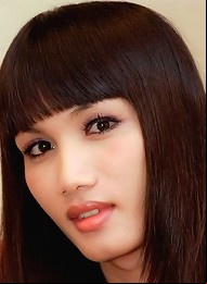 See sexy ladyboy Jusmin and ...